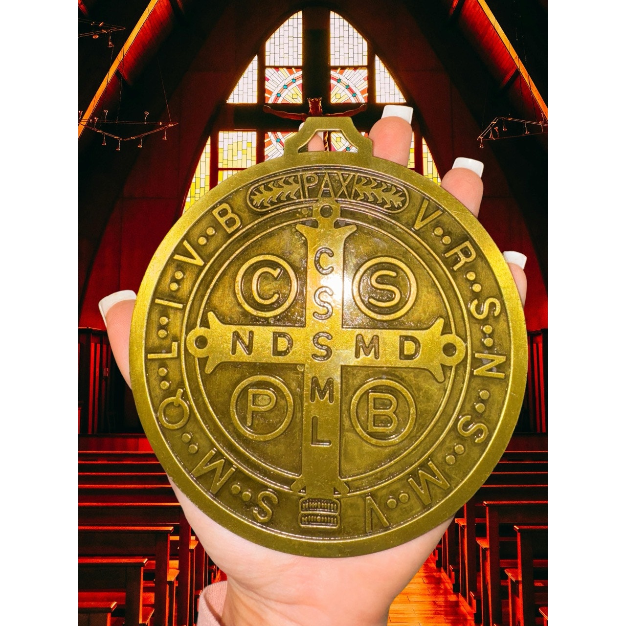 Gold Medalla De San Benito Medallion