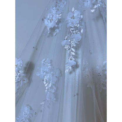 Floral Accent Wedding Veil - White