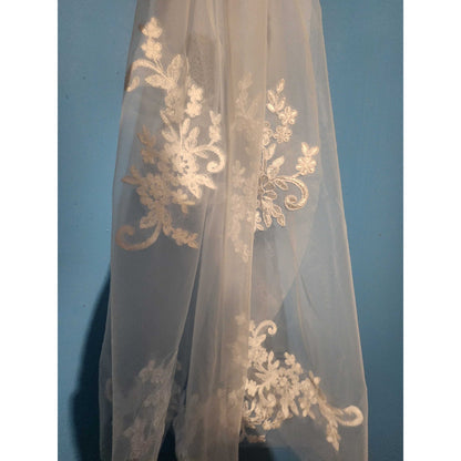 35 inch Embroidered Veil