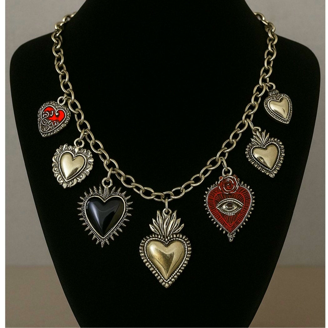 Viva Corazón Sacred Heart Necklace