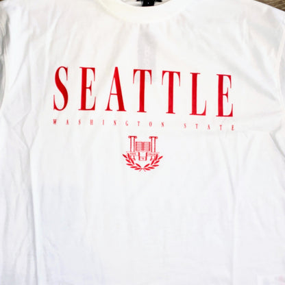 Small White Oversized Seattle Graphic Retro Tee