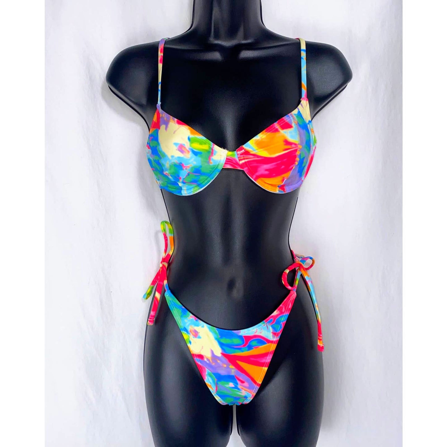 Small Colorful Underwire Retro Adjustable Side Tie Bikini Bathing Suit Set